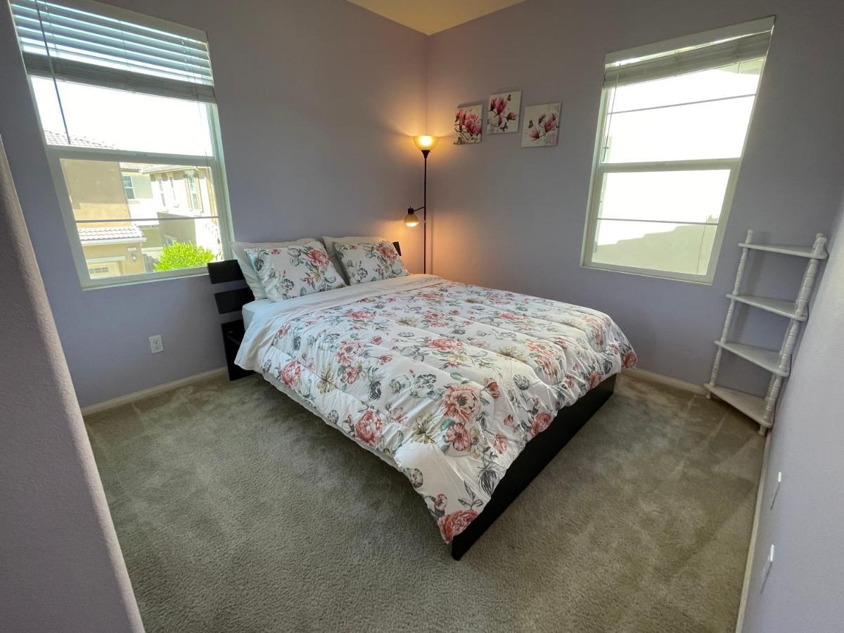 Spacious And Modern Home Near Temecula Wineries Murrieta Eksteriør billede